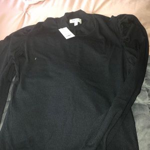 Black ribbed puff sleeve top